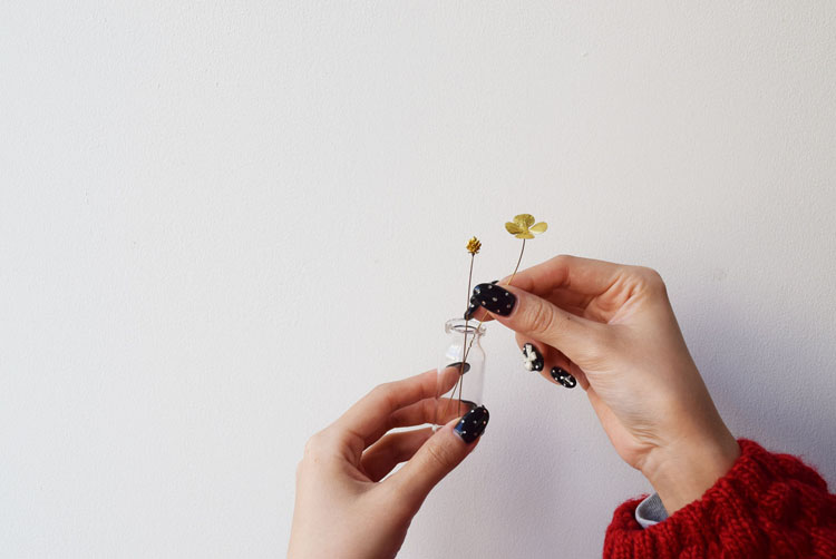 メタルプランツ「シロツメクサ」