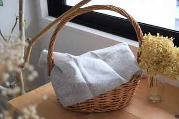 LINEN HANDKERCHIEF