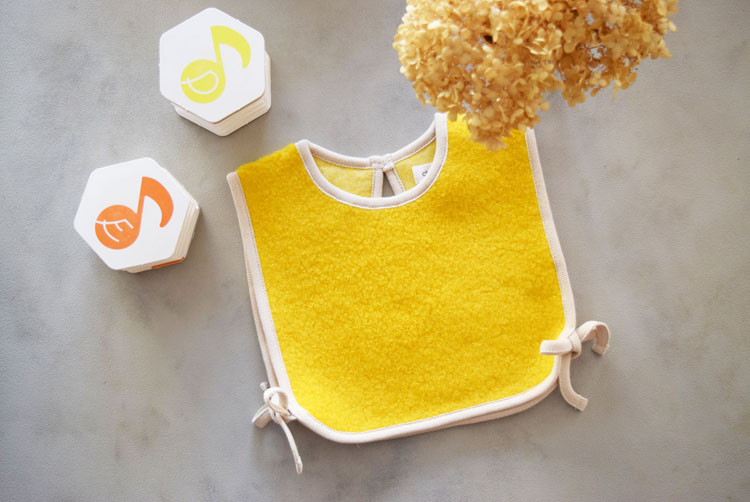 BABY WOOL APLON VEST