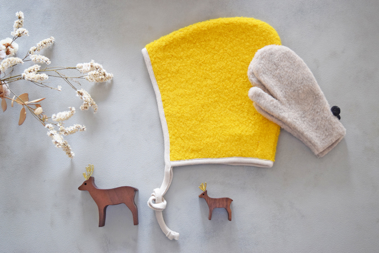 BABY WOOL BONNET