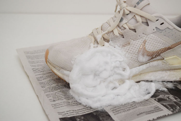 オ ー ル イ ン シ ュ ー ケ ア for ス ニ ー カ ー