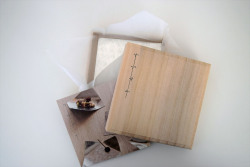 すずがみ11×11桐箱