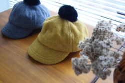 FLEECE POMPOM CAP M