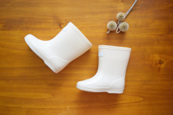 MIDDLE RAINBOOTS OFF WHITE